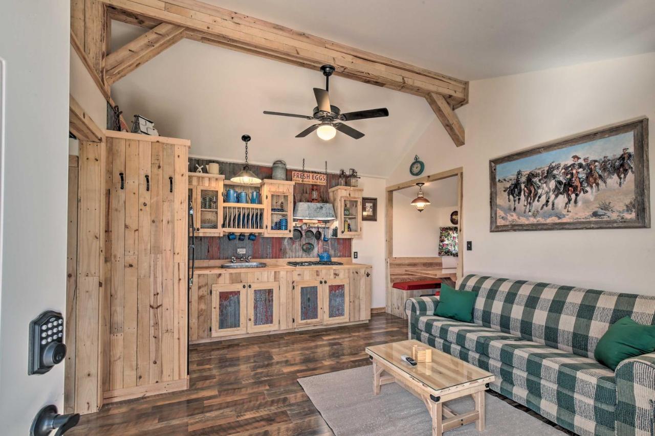 Kerrville Converted Barn Tiny Home With Kayaks! المظهر الخارجي الصورة