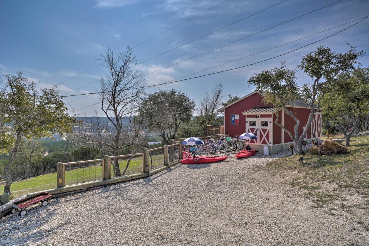 Kerrville Converted Barn Tiny Home With Kayaks! المظهر الخارجي الصورة