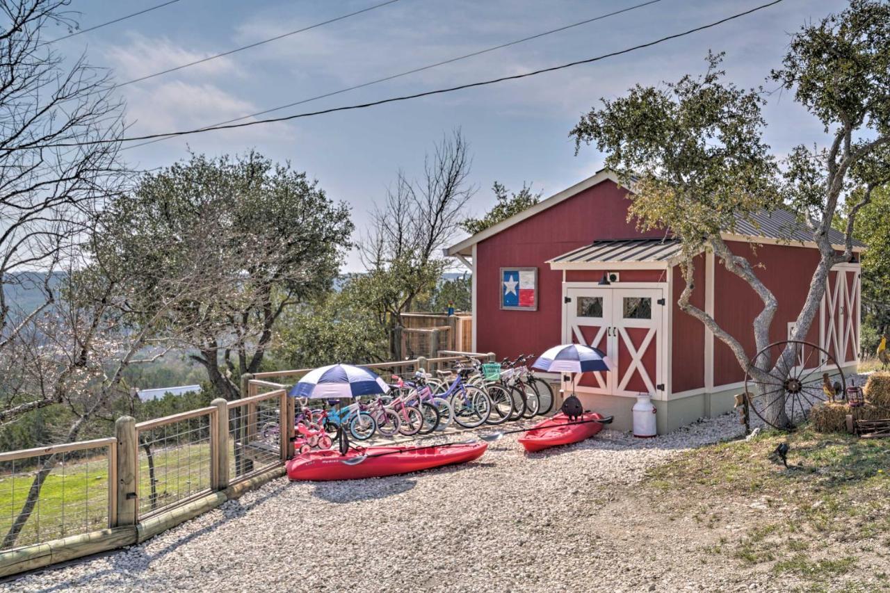 Kerrville Converted Barn Tiny Home With Kayaks! المظهر الخارجي الصورة